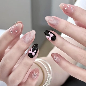 Sweet Pink Bowknot Plaid Rhinestone Press On Nails Oval Fashion Girl Style Detachable Nail Patches For Women Party