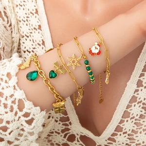 Collier Pendentif Noël Acier Inoxydable Plaqué Or 18K Émail Père Noël Bonhomme De Neige Bas Bijoux Festifs Cadeau Femmes