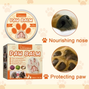 Infographic showing 50g organic paw balm for pets with plant extracts for dry nose and paws