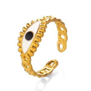Bague ouverte Evil Eye dorée avec anneau en chaîne et détails en émail bicolore