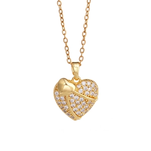Classic 18K gold plated heart pendant necklace with shimmering zircon pavé and cable chain