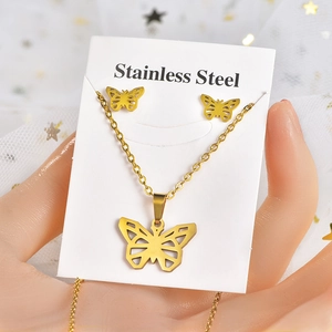 Parure de bijoux papillon dorée avec collier et boucles d'oreilles en acier
