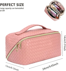Pink woven PU leather toiletry bag detail with double zipper and 24x13x14cm dimensions