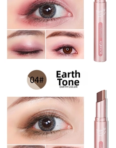 Dettaglio dell'ombretto stick sfumato bicolore 04 Earth Color con effetto trucco