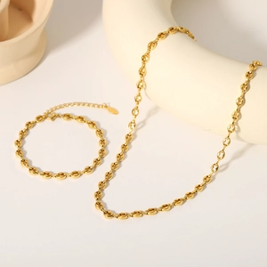 Coffee Bean Link Necklace 18K Gold Plated Stainless Steel Pig Nose Chain Hypoallergenic Waterproof Fashion Jewelry Women