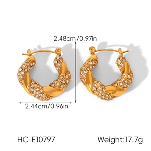 Detailed dimensions of 18K gold plated twisted hoop earrings with sparkling crystals