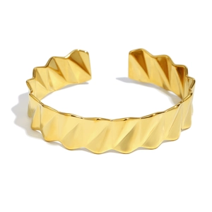 Bracelet jonc ouvert moderne plaqué or 18 carats avec motif géométrique ondulé