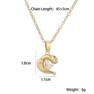 Detailed size parameters of the gold irregular zircon heart pendant necklace