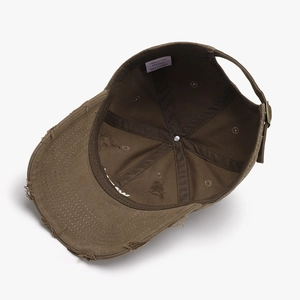 Casquette de baseball en coton délavé vintage avec bordure usée et broderie détaillée