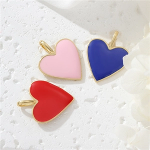 Ciondoli a cuore vintage in smalto colorato con bordo in metallo per gioielli DIY