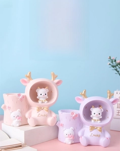 Creative deer-shaped pen holder with star light night lamp for kids desk decoration