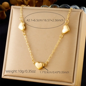 Detailed size specifications for gold heart pendant necklace with length and weight info