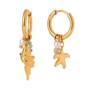 Créoles dorées avec pendentifs étoile de mer et coquillage, perles et perles bleu clair
