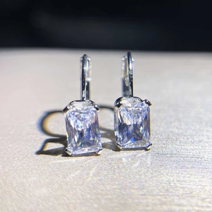 Orecchini A Cerchio Eleganti In Rame Placcato Argento Taglio Smeraldo Rettangolare Zirconia Scintillante Gioielli Geometrici Donne