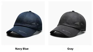 Détail du tissu en maille respirante sur les casquettes de baseball bleu marine et gris