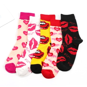 Set of 5 pairs of cotton crew socks with heart and lip patterns in diverse colors