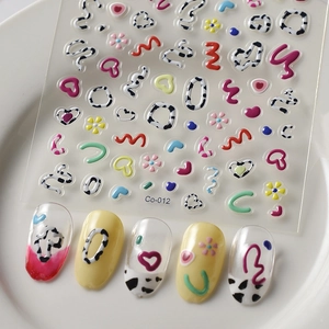 3D-reliëf nagelstickers Co-012 met hart- en koepatronen op transparante folie