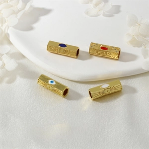 Perles cœur mauvais œil plaquées or 18K avec émail et zircon pour la création de bijoux