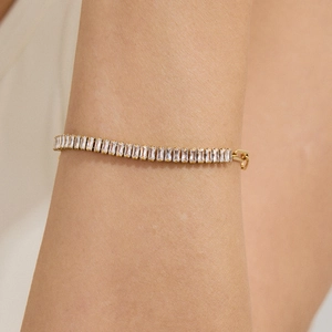 Elegant 18k gold plated stainless steel tennis bracelet with baguette-cut zircon stones