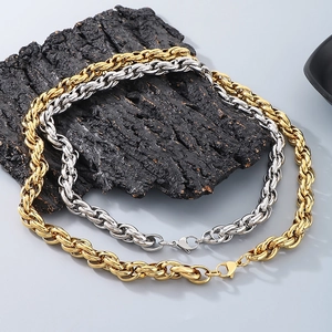Collier chaîne tressée hip hop en acier inoxydable poli couleur or et argent