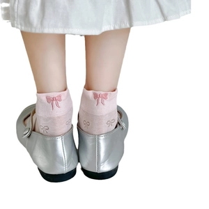 Pink knit boat socks with 3D bow embroidery and silver bow prints for girls