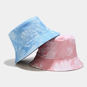 Cappelli a secchiello reversibili tie-dye blu e rosa in tela di cotone per protezione solare