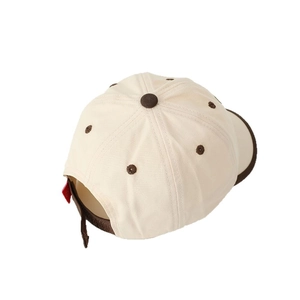 Casquette enfant avec broderie chiot mignonne et visière courte de couleur contrastée