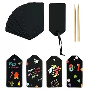 DIY Kratzbilder Anhänger Set mit 25 schwarzen Karten, Bändern und 2 Bambusstäben