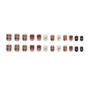 Set de faux ongles à carreaux marrons avec motifs chiens et nœuds pour femmes