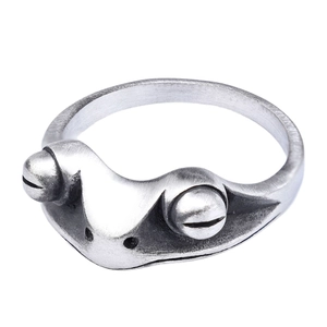 Vintage stainless steel frog ring with antique silver finish and brushed metal texture