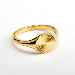 18K gold plated stainless steel signet ring featuring a circular sunburst engraved pattern