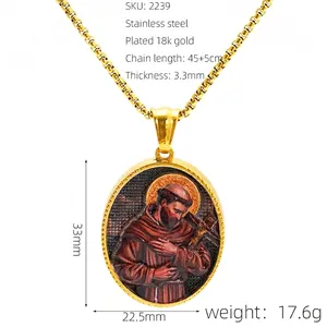 Schema dettagliato di dimensioni e materiali della collana ovale in acciaio placcato oro 18k