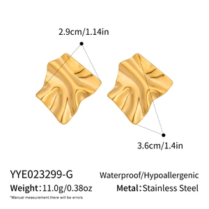 Detail shot of irregular square earrings in 18K gold plated stainless steel with dimensions