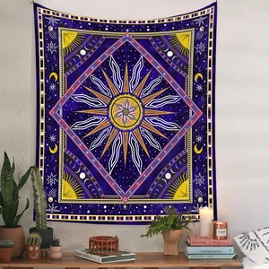 Böhmischer Tarot Wandteppich mit Sonne und Mondphasen in Lila und Gold für die Wand