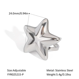 Detailed size chart for silver star ring in stainless steel with adjustable band info