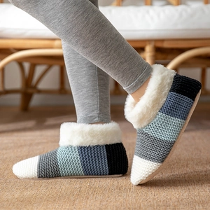 Women Winter Knit Slipper Socks Sherpa Lined Thick Thermal Indoor Floor Booties Non Slip Soles Adult Home Wear