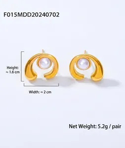 Detail view of gold-plated titanium steel C-shape earrings featuring pearl inlay and dimensions