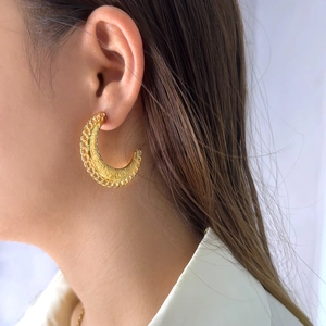 Boucles d'oreilles lune classiques en acier inoxydable avec gravures fines