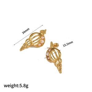18k gold plated conch shell earrings with pearls and size measurements in 34mm length