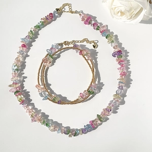 Bohemian colorful crystal chip necklace and bracelet set with golden heart pendant detail