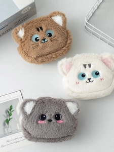 Tre simpatici portamonete a forma di gatto in peluche marrone, beige e grigio