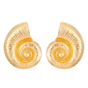 Golden retro nautical conch stud earrings featuring a detailed sea shell spiral design