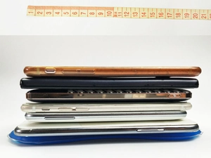Blue PVC gel cooling pad shown with ruler to demonstrate its 21cm length and durability