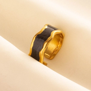 Minimalist 304 stainless steel open ring with black enamel drip in a wave-like pattern