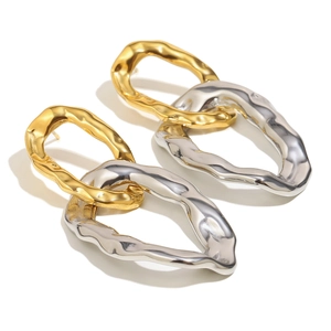 Hammered texture 18K gold plated stainless steel interlocking hoop earrings in two-tone colors