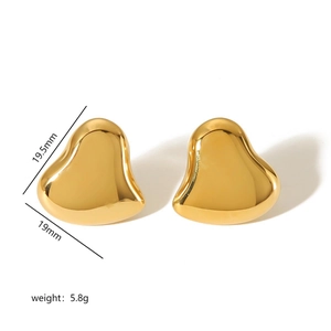 Polished 18k gold heart-shaped titanium steel earrings with detailed dimensions