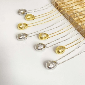 Collier Pendentif Goutte d'Eau en Acier Inoxydable Minimaliste Avec Zirconia Incrusté Papillon Cœur Bijoux Géométriques pour Femmes