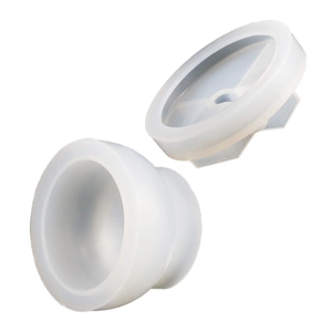 Vista macro di componenti in stampo di silicone traslucido per mini scatole e artigianato
