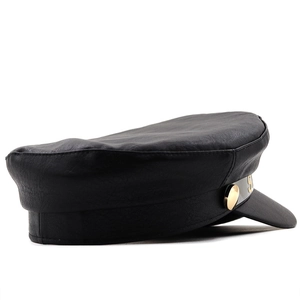 Cappello da marinaio in pelle PU nera con bottone decorativo dorato a forma di S