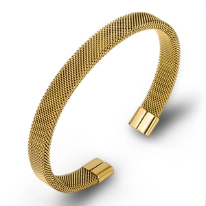 Detail of golden stainless steel mesh bracelet featuring a modern braided wire design